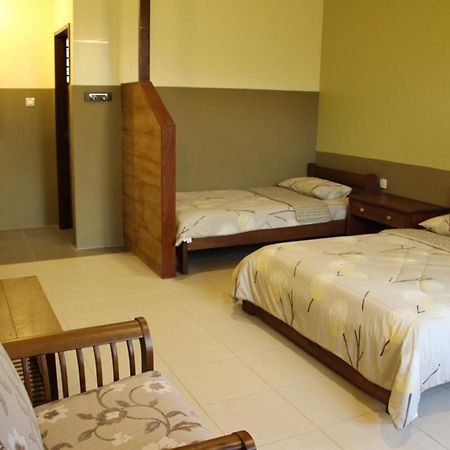 Sepilok B&B Bagian luar foto