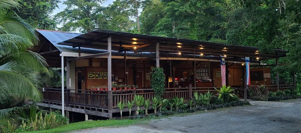 Sepilok B&B Bagian luar foto