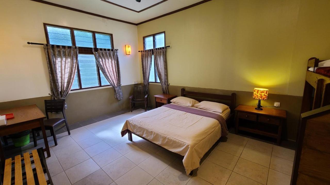 Sepilok B&B Bagian luar foto